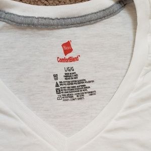 4 White Comfort Blend Hanes Size L t-shirts